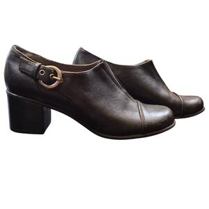 Kenneth Cole Black Slip On Leather Booties With Buckle Heels Size 6  Heel Is 2"